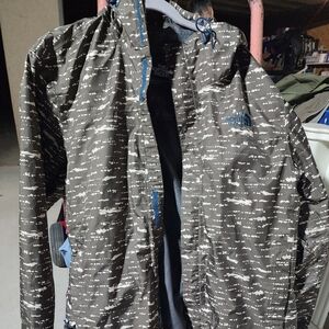 The North Face Men's Lg Olive Green and White Patterned Powder Shell